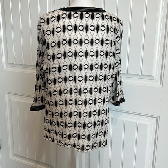 Lily Stanhope Woman Linen Tunic Plus Size 1X  Geometric Black Cream Classy Top - Picture 10 of 15